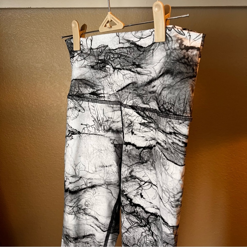 Women’s Activewear Leggings Bundle - Various Styles & Sizes